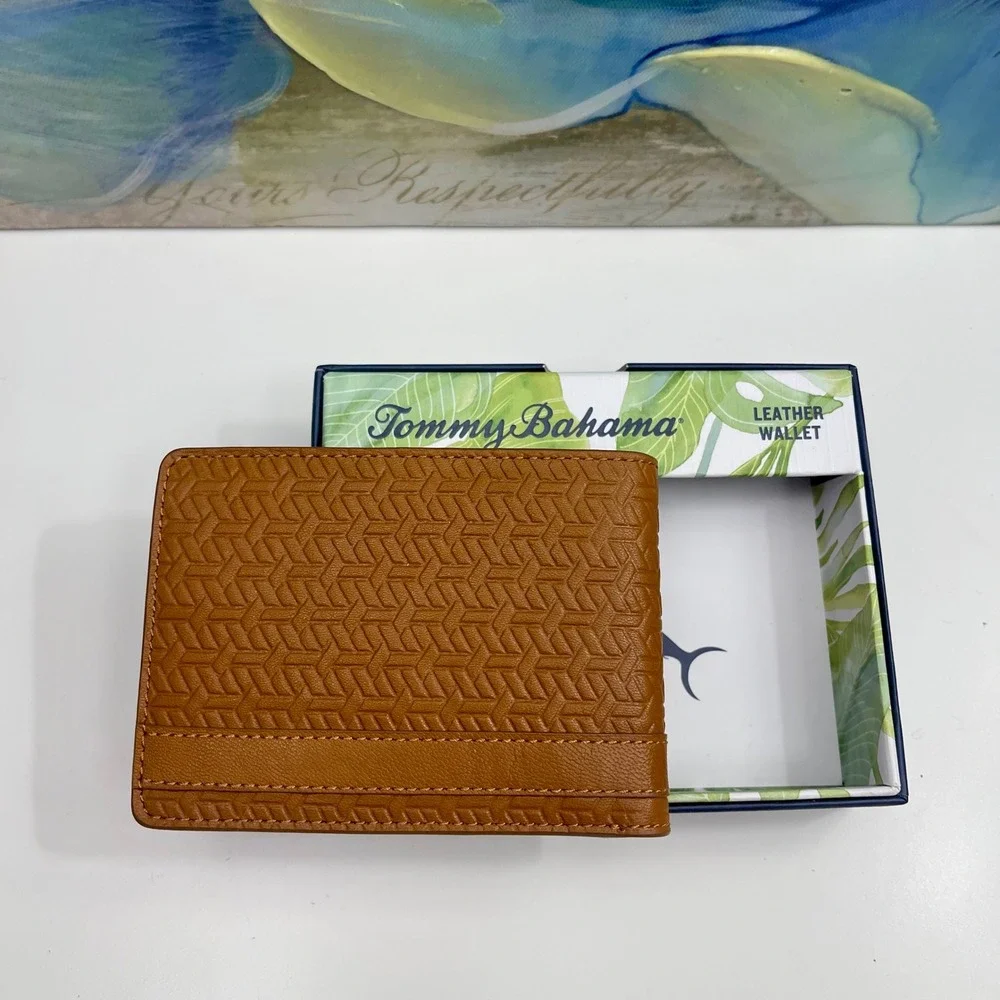 Tommy Bahama Mens Tan Leather Geometric Embossed BiFold Wallet‎ With Box